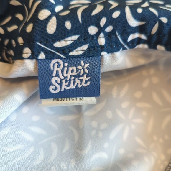 RipSkirt Hawaii Womens Small Length 3 Blue Floral Wrap Skirt Beach Summer - Picture 4 of 6